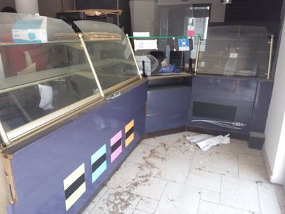 vitrine service arrière groupe froid intégré...