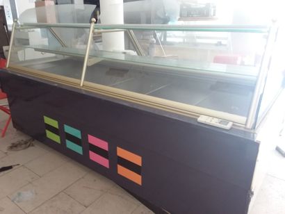 vitrine service arrière groupe froid intégré...