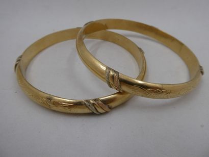 2 Bracelets Or 3 tons 18kt 35,04g 