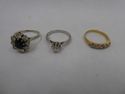 1 Bague Or gris 18kt diamants et pierre 3,98g...