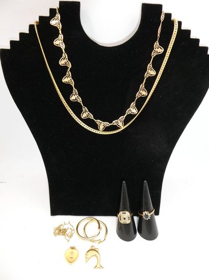 2 Bagues Or 18kt et pierres 5,72g 2 Colliers...