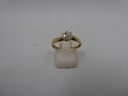 1 Bague Or 18kt et pierres 1,95g détériorée...