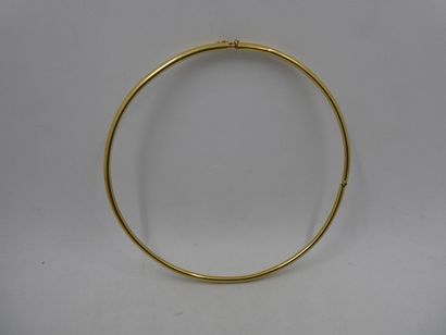 1 Collier Or 18kt 34,10g rigide détérioré...