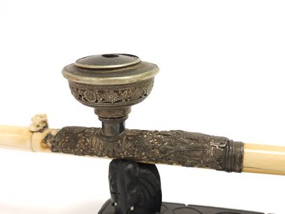 CHINE
PIPE à opium en os trois sections dont...