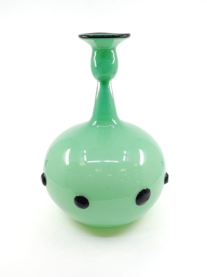 PRIMAVERA Pour Daum 
Vase boule en verre...