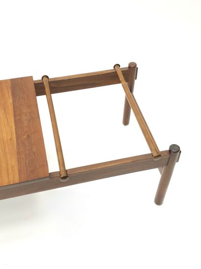 Dujo Cuba 
Table basse en bois exotique 
Dim:...