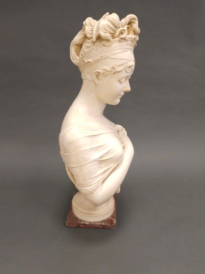 Mme RECAMIER de CARLI d'après HOUDON 
Buste...