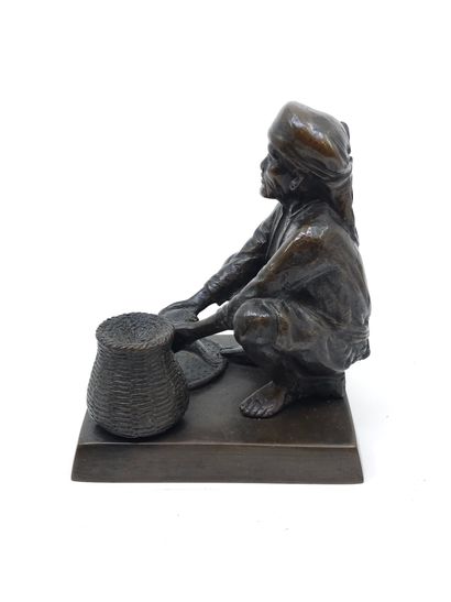 TRAVAIL VIETNAM
BRONZE représentant un pêcheur...