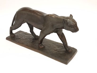 MAURICE LEBEAU (1885-1961)
Panthère en bronze,...