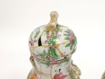 CANTON
Pots couverts en porcelaine blanche...