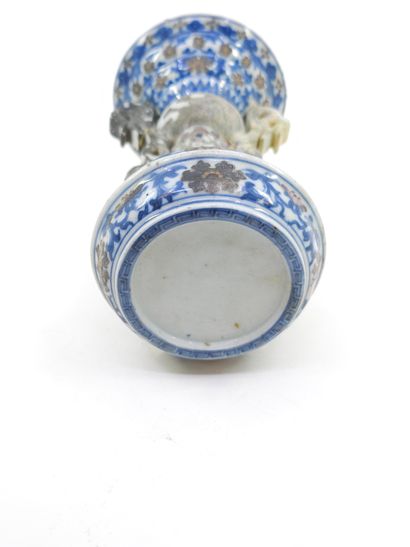 ORNEMENT BOUDDHIQUE POLYCHROME
Restaurations,...
