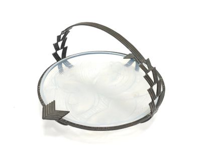 D'AVESN
Coupe circulaire en verre préssé...