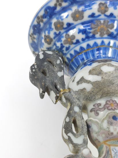 ORNEMENT BOUDDHIQUE POLYCHROME
Restaurations,...