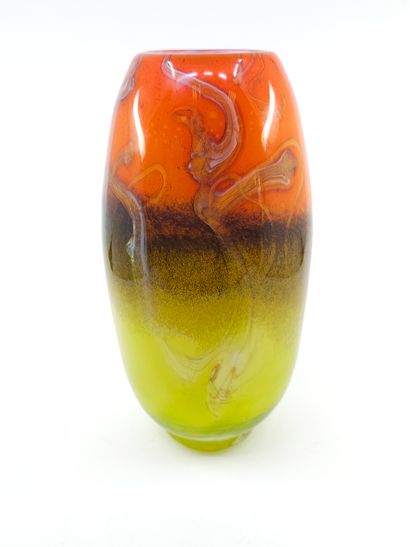 CHISTOPHE SABA
Vase ovoïde en verre soufflé...