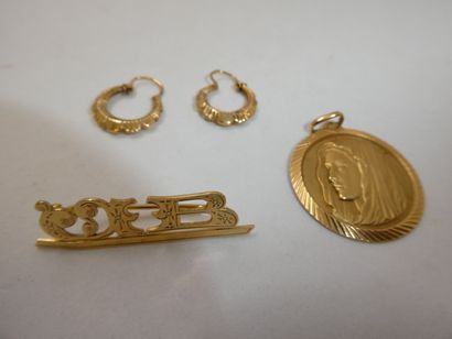 1 Pendentif Or 18kt 4,48g 1 Paire de boucles...