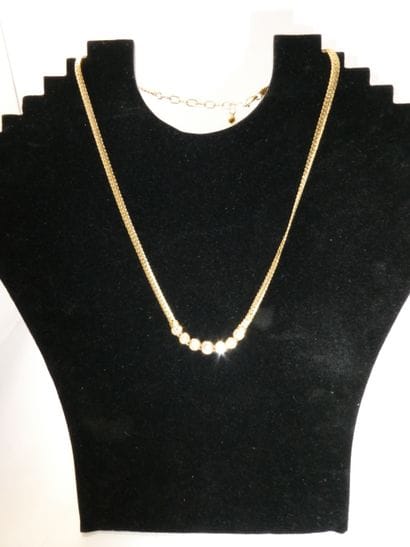 1 Collier Or 18kt et diamants 10,13g 