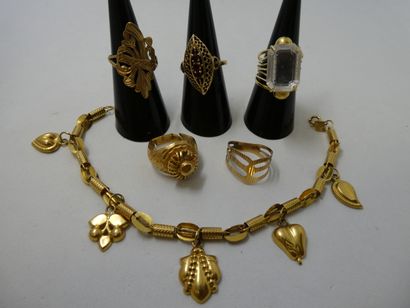 3 Rings 18kt Gold 8,61g 1 Bracelet 18kt Gold...