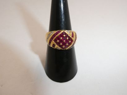 1 Bague Or 18kt et pierres 6,75g 