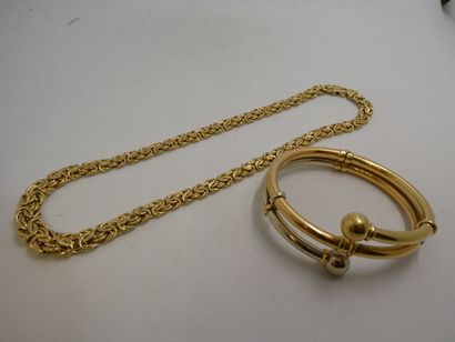 1 Bracelet Or 2 tons 18kt 26,16g 1 Collier...