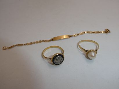 1 Bracelet Or 18kt 1,82g 1 Bague Or 2 tons...