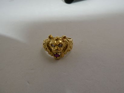 1 Bague Or 18kt et pierres 8,77g 