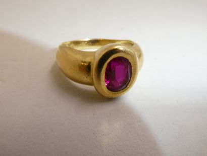 1 Bague Or 18kt et pierre 7,67g 
