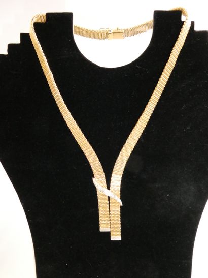 1 Collier Or 2 tons 18kt et diamants 62,49g...