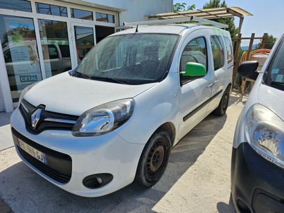 Véhicule RENAULT modèle KANGOO, de couleur...
