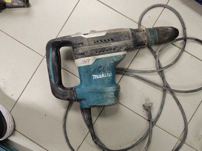 Perforateur filaire MAKITA HR 4613C