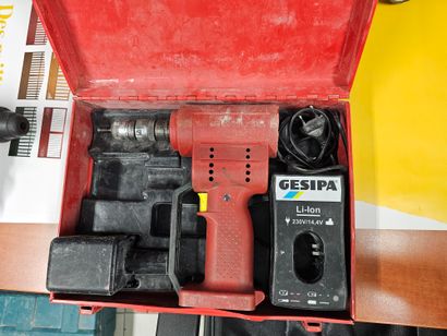 Sertiseuse GESIPA sur batterie