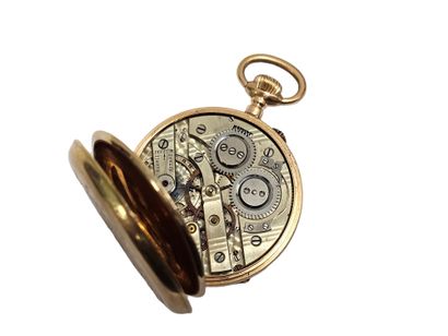 MONTRE DE GOUSSET or jaune 750°, cadran émaillé...