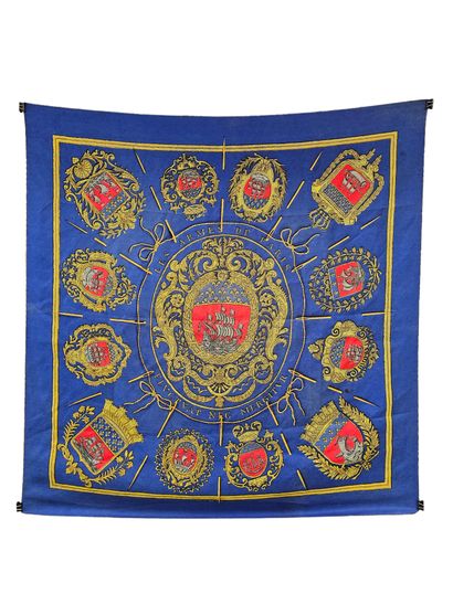 HERMES PARIS 
carre en twill de soie imprime...