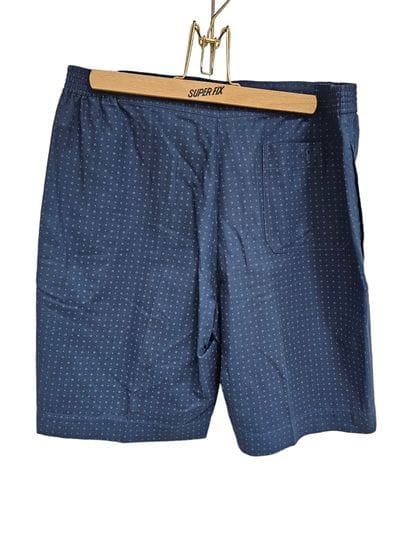 HERMES
Veste grise à carreaux
Taille 54
T-shirt...