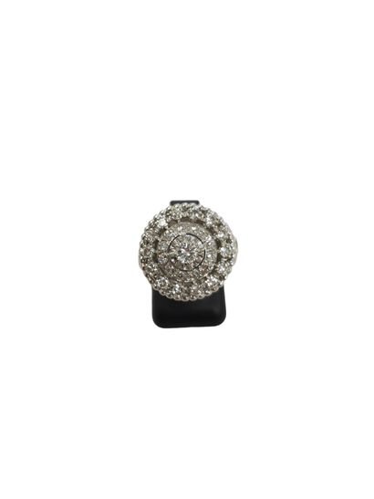 Gold and platinum daisy ring set with diamonds...