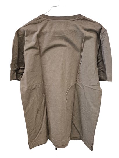 HERMES
T-shirt col V rouge 
Taille XXL
T-shirt...