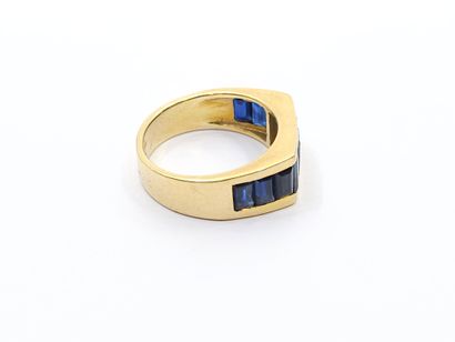 RING in yellow gold 750° set with calibrated...
