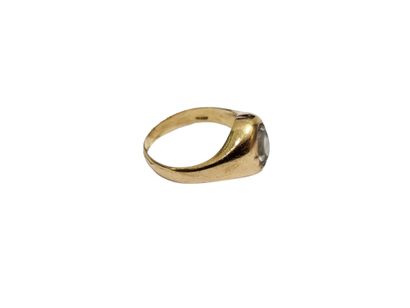 BAGUE en or jaune 750° sertie d'une aigue...