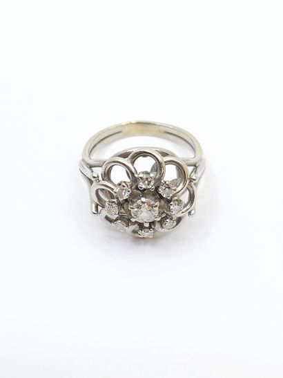 BAGUE en or gris 750° ornée d'un diamant...