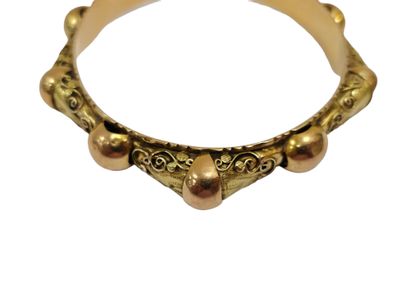 BRACELET en or deux tons 750° ciselé
Poids...