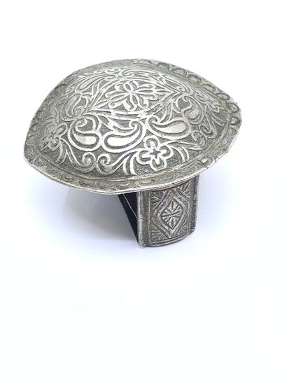 MAROC MEKNES XIX ème siècle 
Boucle « fekroun...