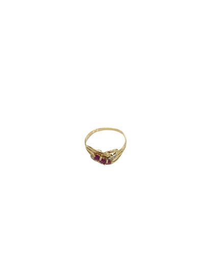 TRAVAIL FRANCAIS
Bague en or jaune 750° ornée...