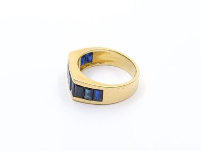 RING in yellow gold 750° set with calibrated...