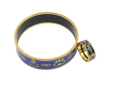 HERMES Paris 
Bracelet jonc en métal doré...