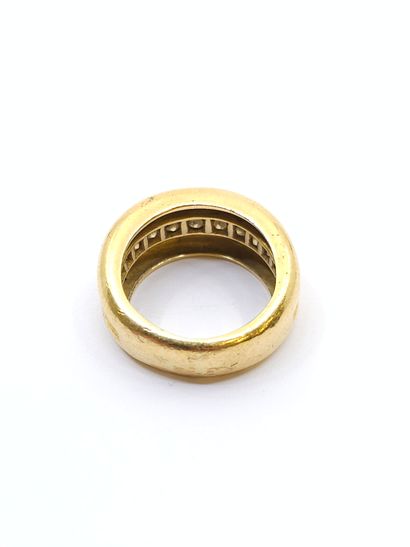 Double string ring in 750° yellow gold set...