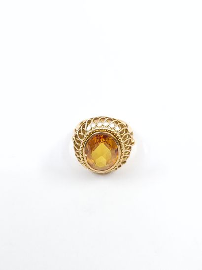 IMPORTANTE bague cocktail en or jaune 750°...