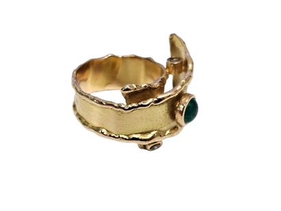 Yellow gold 750° wrap-around ring set with...