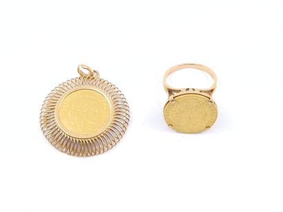 PENDENTIF en or jaune 750° ornée d'une pièce...