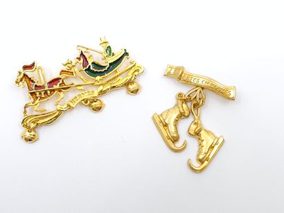 LOT de broches HERMES 
HERMES
Broche en métal...