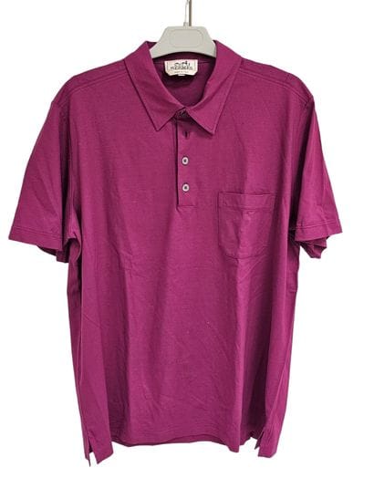 HERMES
Pull en cachemire beige
Taches
T-shirt...