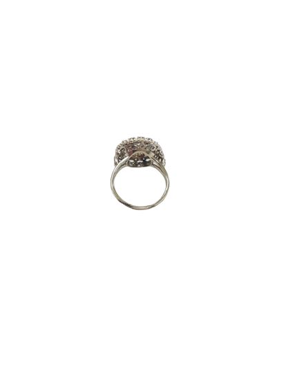 Gold and platinum daisy ring set with diamonds...